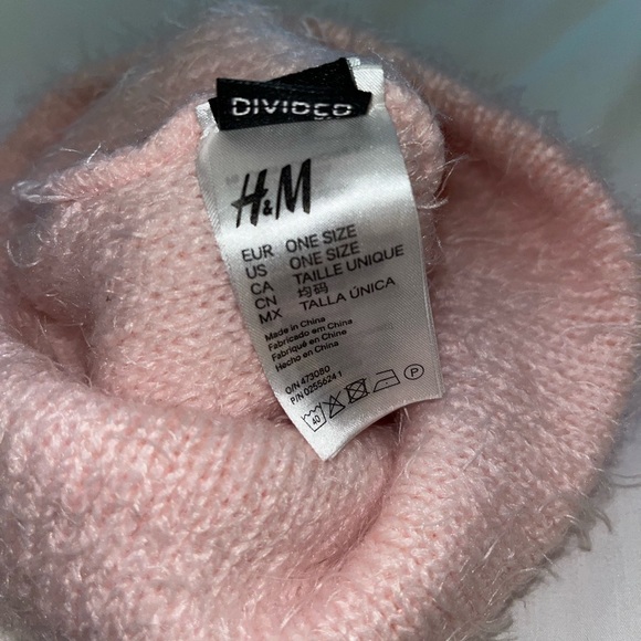 Pink furry beanie! - Picture 3 of 3